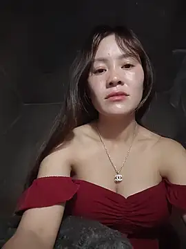 TinTim02 online show from May 13, 2026, 9:33 pm