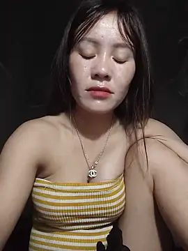 TinTim02 online show from May 20, 2026, 8:37 pm