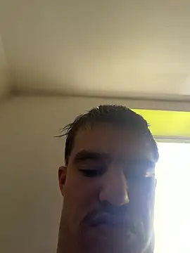 pussyhunter323557 online show from May 28, 2026, 12:57 pm
