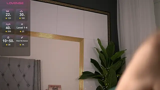 Snapshot of RebeccaRese chatting on March 12, 2026, 9:04 am RebeccaRese online show from March 12, 2026, 9:04 am