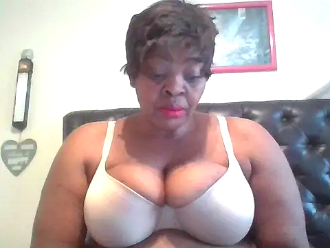 sweetmelonsxxxx25 online show from March 12, 2026, 6:19 am