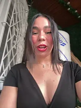 TessaCooper1 online show from May 31, 2026, 7:59 pm