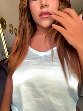 MegannHills online show from September 24, 2025, 5:38 pm