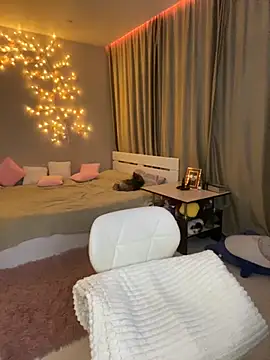 Bellissa  online show from October 30, 2025, 2:29 pm