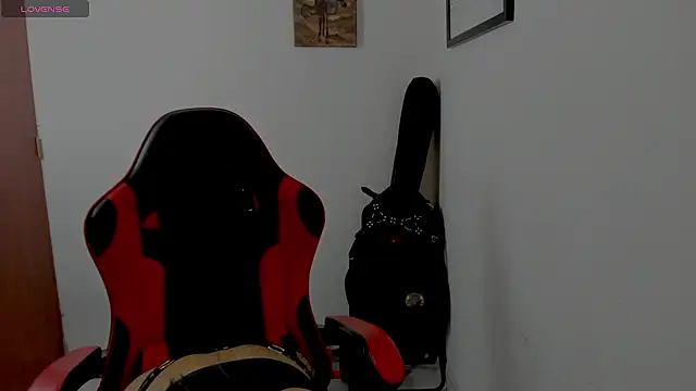 lilitth777 online show from November 8, 2025, 8:51 pm