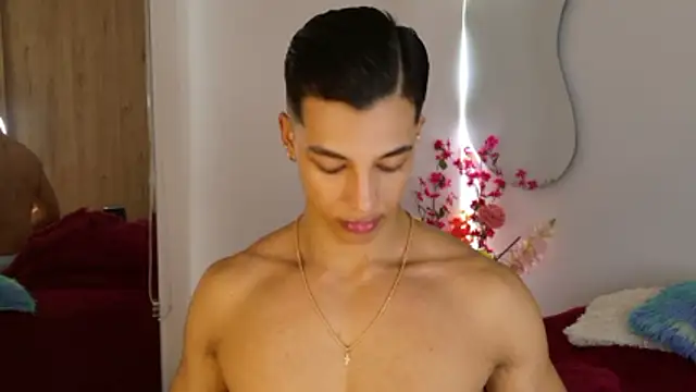 Snapshot of Troye_Williams chatting on March 14, 2026, 2:33 pm Troye Williams online show from March 14, 2026, 2:33 pm