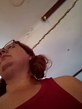 Snapshot of XEmoxkittyx chatting on February 8, 2026, 6:55 pm XEmoxkittyx online show from February 8, 2026, 6:55 pm