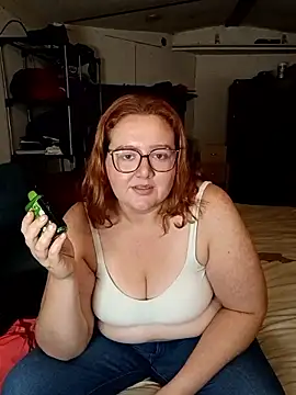 Snapshot of XEmoxkittyx chatting on February 12, 2026, 6:52 am XEmoxkittyx online show from February 12, 2026, 6:52 am