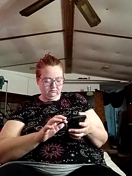 Snapshot of XEmoxkittyx chatting on February 24, 2026, 6:06 pm XEmoxkittyx online show from February 24, 2026, 6:06 pm