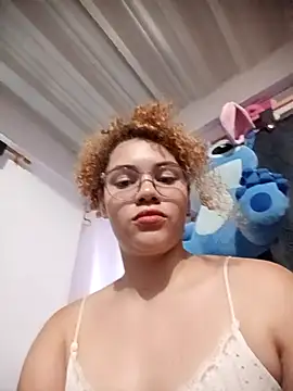Snapshot of SirenRouge_69 chatting on October 5, 2025, 8:29 pm SirenRouge 69 online show from October 5, 2025, 8:29 pm