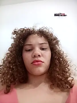 Snapshot of SirenRouge_69 chatting on October 16, 2025, 10:11 pm SirenRouge 69 online show from October 16, 2025, 10:11 pm
