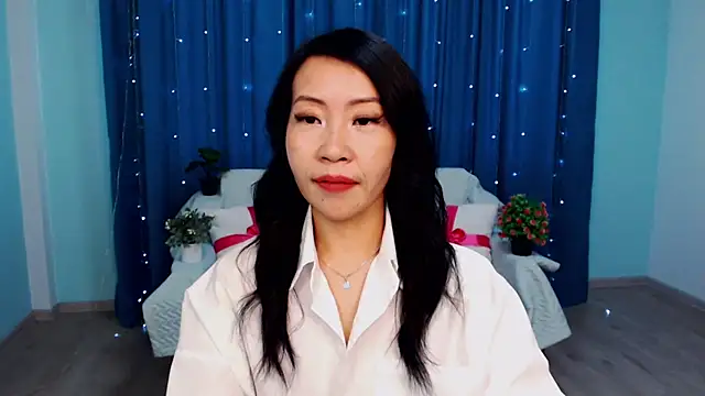 Snapshot of LiaPak chatting on October 23, 2025, 1:05 am LiaPak online show from October 23, 2025, 1:05 am
