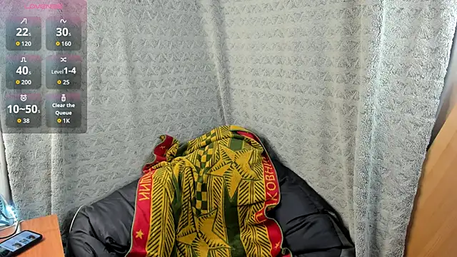 MiaLores online show from September 23, 2025, 8:06 am