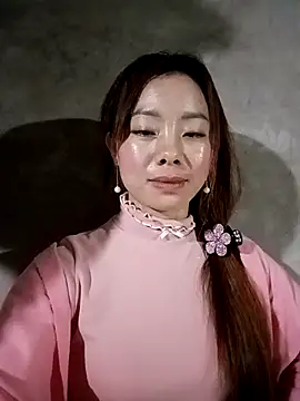 milo123-xx online show from February 9, 2026, 3:49 pm