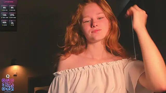 Snapshot of BreezeJam chatting on September 22, 2025, 5:09 am BreezeJam online show from September 22, 2025, 5:09 am