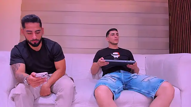 mike friends online show from December 15, 2025, 12:59 am