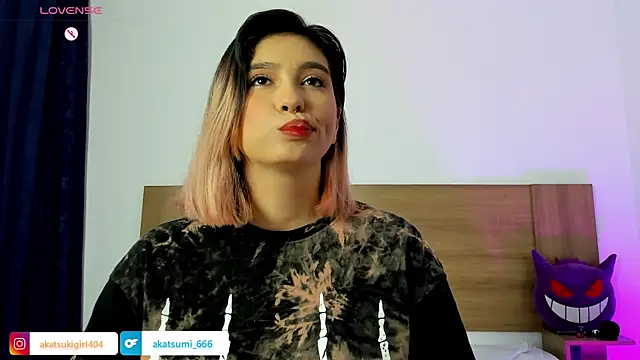 Snapshot of Akatsumi_ chatting on September 29, 2025, 10:36 pm Akatsumi  online show from September 29, 2025, 10:36 pm