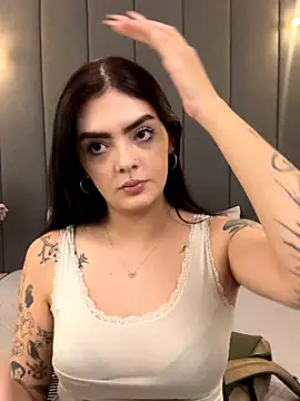 Snapshot of AliceRitter chatting on September 25, 2025, 6:55 pm AliceRitter online show from September 25, 2025, 6:55 pm