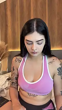 Snapshot of AliceRitter chatting on November 26, 2025, 5:25 pm AliceRitter online show from November 26, 2025, 5:25 pm