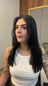 Snapshot of AliceRitter chatting on February 11, 2026, 10:15 pm AliceRitter online show from February 11, 2026, 10:15 pm