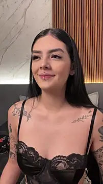 Snapshot of AliceRitter chatting on February 13, 2026, 10:06 pm AliceRitter online show from February 13, 2026, 10:06 pm