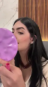 AliceRitter online show from April 2, 2026, 11:02 pm