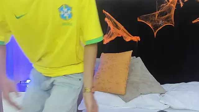 Nascary Fox online show from October 3, 2025, 7:33 pm