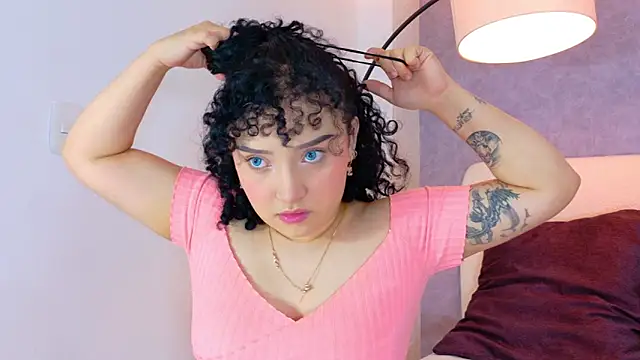 Tracielowe w online show from November 15, 2025, 3:26 am