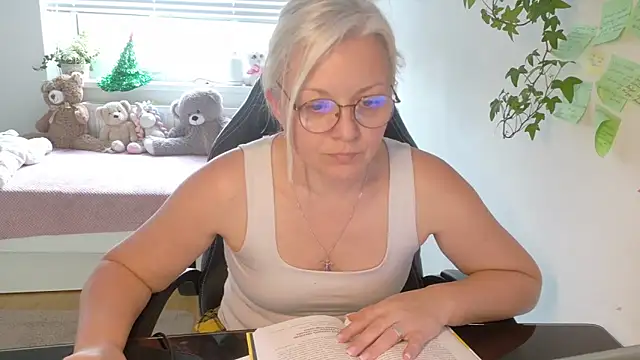 Linsy Kim online show from February 13, 2026, 2:35 pm