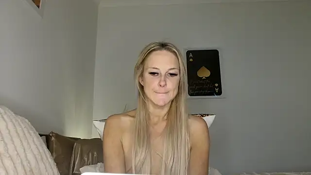 imyourgoodgirl69 online show from November 29, 2025, 7:50 pm