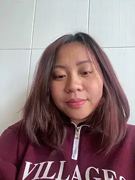 maianhcute online show from March 5, 2026, 9:49 am