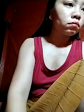 venu00 online show from October 6, 2025, 11:13 pm