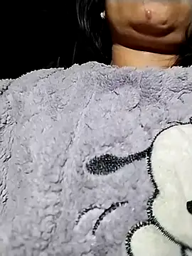 venu00 online show from February 19, 2026, 3:52 pm