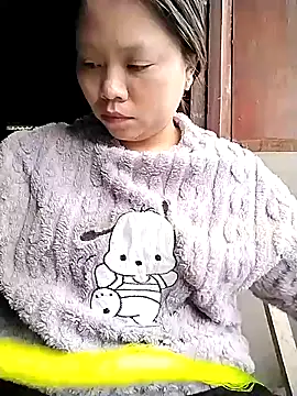 venu00 online show from March 5, 2026, 2:51 am