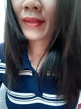 Singlemom69x online show from January 8, 2026, 1:35 pm