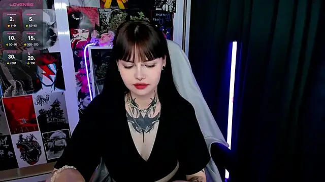 Morana Batt online show from October 6, 2025, 1:47 am