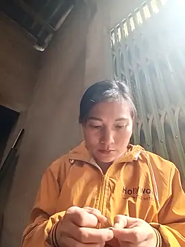 Snapshot of YAYAA-502 chatting on November 20, 2025, 3:18 am YAYAA-502 online show from November 20, 2025, 3:18 am