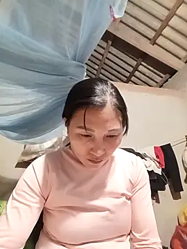 Snapshot of YAYAA-502 chatting on December 15, 2025, 1:59 pm YAYAA-502 online show from December 15, 2025, 1:59 pm