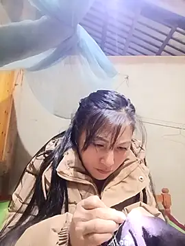 Snapshot of YAYAA-502 chatting on January 13, 2026, 1:27 pm YAYAA-502 online show from January 13, 2026, 1:27 pm