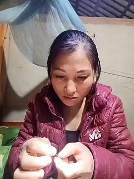 Snapshot of YAYAA-502 chatting on January 14, 2026, 1:39 pm YAYAA-502 online show from January 14, 2026, 1:39 pm