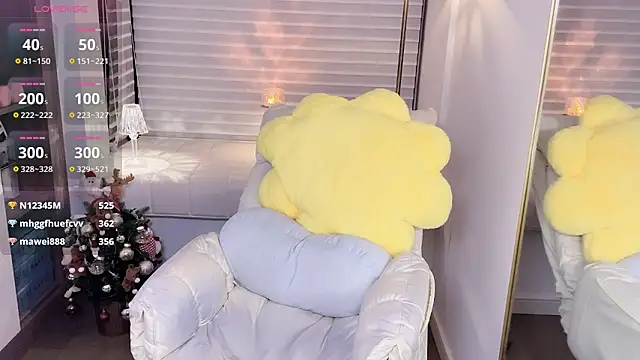 BlueBaby-77 online show from October 17, 2025, 1:57 pm