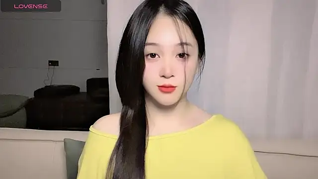 woaiqinqin online show from October 31, 2025, 3:35 pm