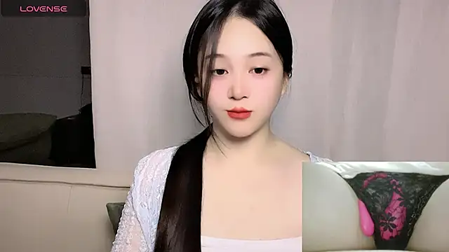 woaiqinqin online show from November 15, 2025, 3:52 pm