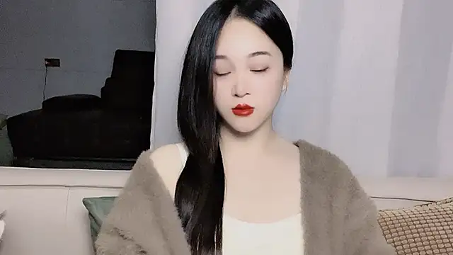 woaiqinqin online show from December 2, 2025, 3:51 pm