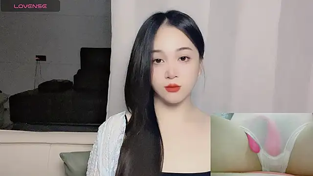 woaiqinqin online show from December 3, 2025, 3:54 pm