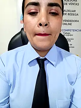 Snapshot of MAYE__13 chatting on April 29, 2026, 6:58 pm MAYE 13 online show from April 29, 2026, 6:58 pm