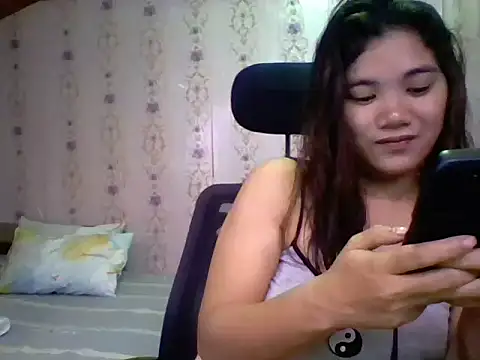 Snapshot of Rosette0516 chatting on September 25, 2025, 12:20 pm Rosette0516 online show from September 25, 2025, 12:20 pm