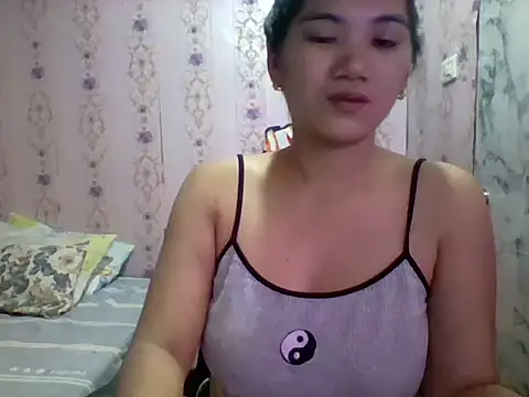 Snapshot of Rosette0516 chatting on October 3, 2025, 6:10 am Rosette0516 online show from October 3, 2025, 6:10 am