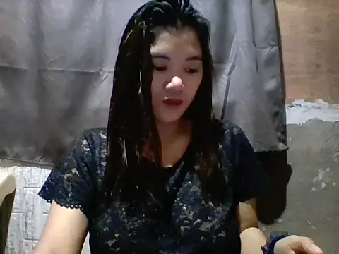 Snapshot of Rosette0516 chatting on October 29, 2025, 1:57 pm Rosette0516 online show from October 29, 2025, 1:57 pm