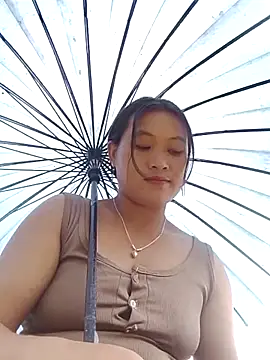 lusy-bae online show from September 14, 2025, 1:27 am